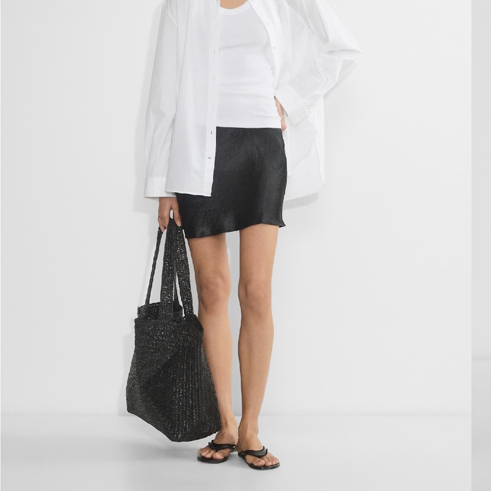Aritzia babaton silk skirt